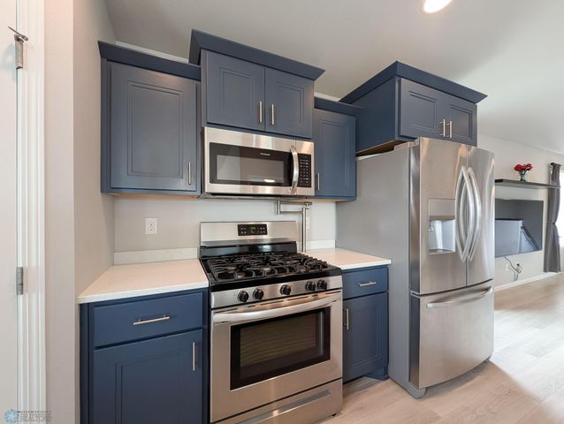 1506 67th Avenue S, Fargo, ND 58104