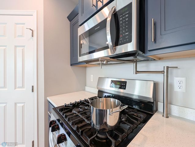 1506 67th Avenue S, Fargo, ND 58104
