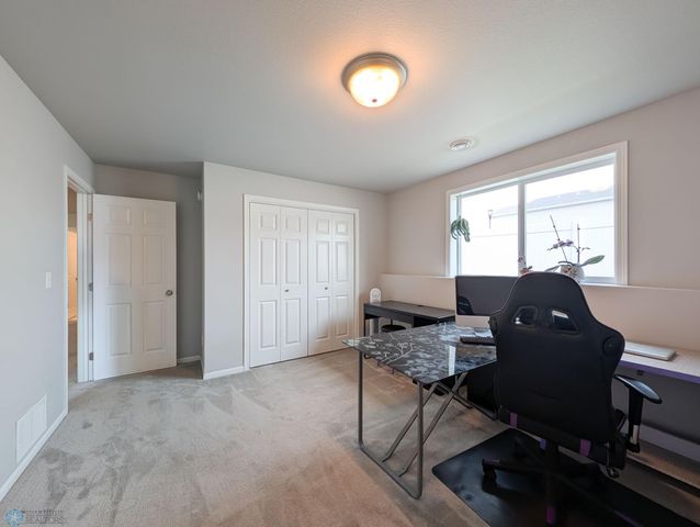 1506 67th Avenue S, Fargo, ND 58104