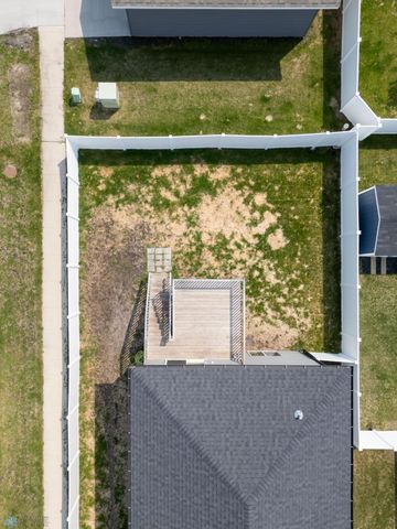 1506 67th Avenue S, Fargo, ND 58104