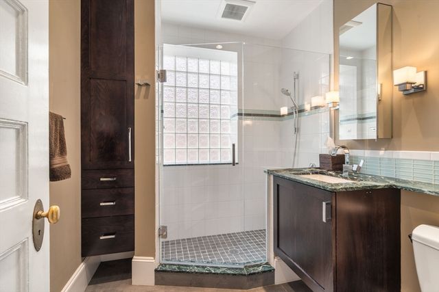 483 Washington St 1, Brookline, MA 02446