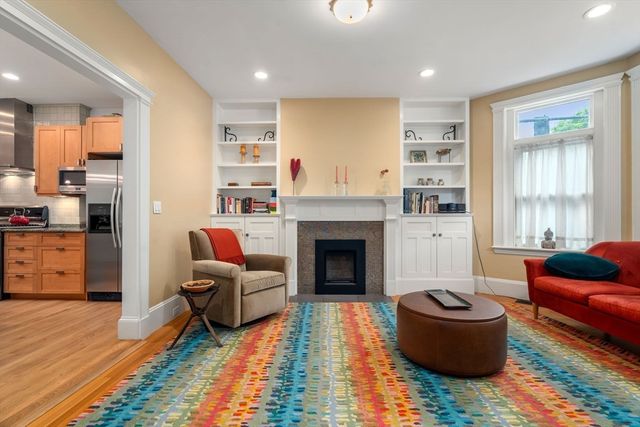 483 Washington St 1, Brookline, MA 02446