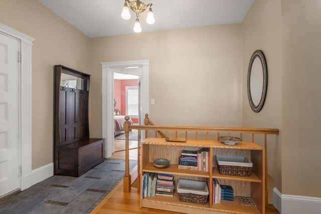 483 Washington St 1, Brookline, MA 02446