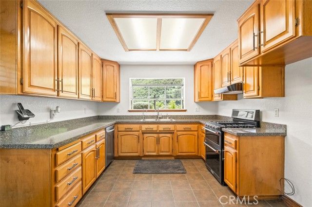 11551 Lonesome Valley, Leona Valley, CA 93551