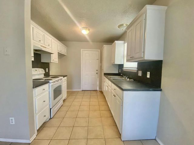 Package Property 2, Lubbock, TX 79412