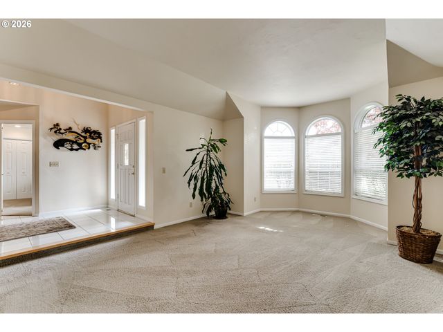 3030 METOLIUS Dr, Eugene, OR 97408