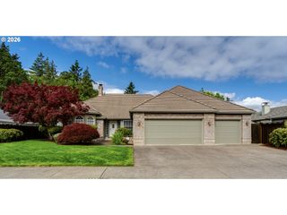 3030 METOLIUS Dr, Eugene, OR 97408