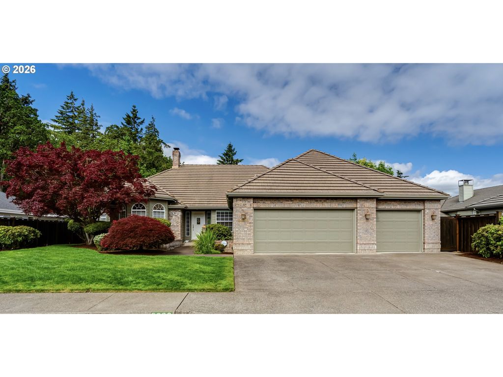 3030 METOLIUS Dr, Eugene, OR 97408