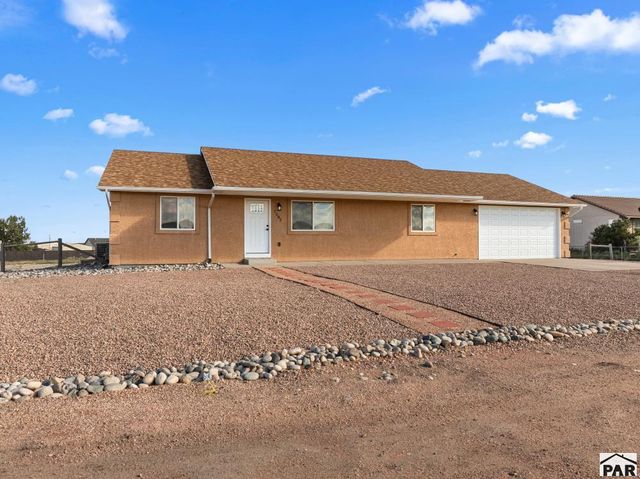 1582 N Heron Pl, Pueblo West, CO 81007