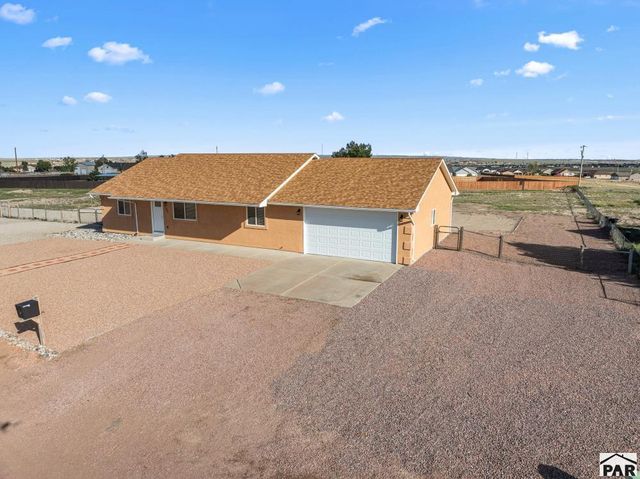 1582 N Heron Pl, Pueblo West, CO 81007
