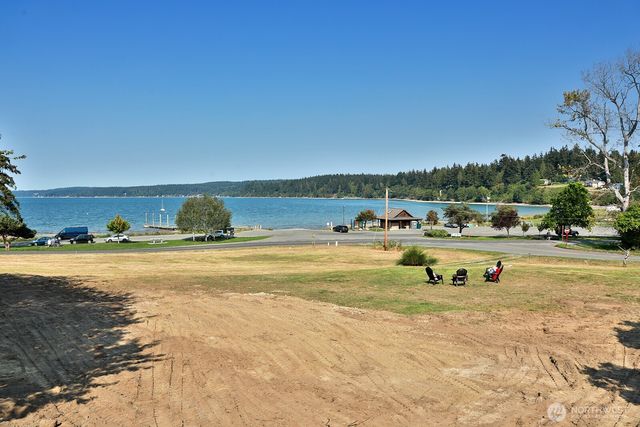 5396 Myrtle Avenue, Freeland, WA 98249