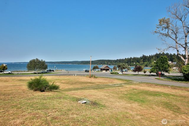 5396 Myrtle Avenue, Freeland, WA 98249