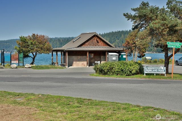 5396 Myrtle Avenue, Freeland, WA 98249