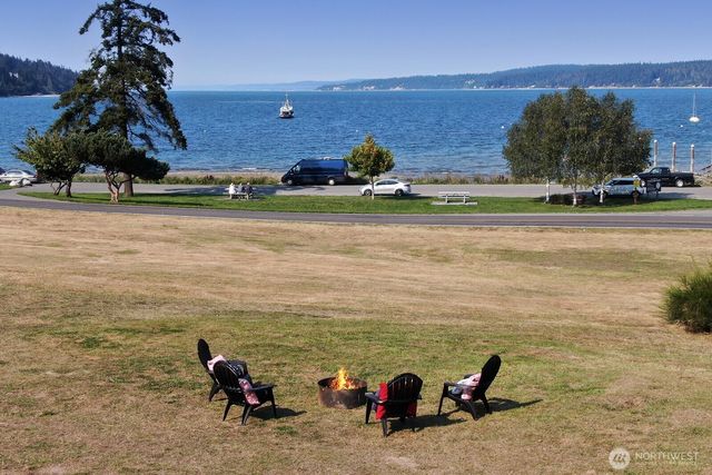 5396 Myrtle Avenue, Freeland, WA 98249
