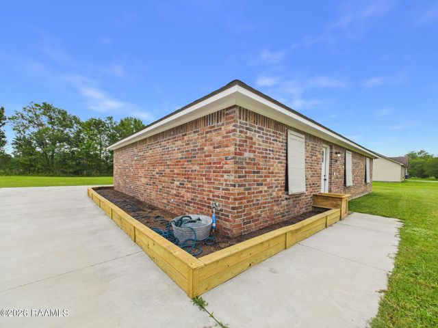 1150 Madeline Heights, Breaux Bridge, LA 70517