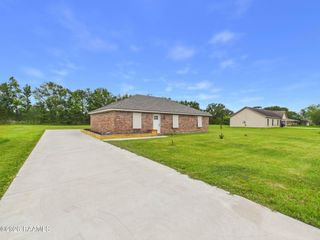 1150 Madeline Heights, Breaux Bridge, LA 70517