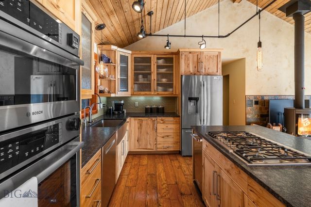 2710 Little Coyote Road, Big Sky, MT 59716