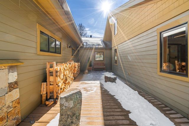 2710 Little Coyote Road, Big Sky, MT 59716