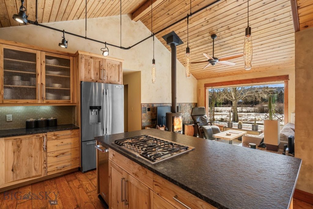 2710 Little Coyote Road, Big Sky, MT 59716 photo 16