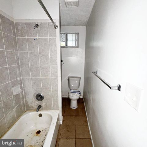 2618 E OLIVER ST, Baltimore, MD 21213