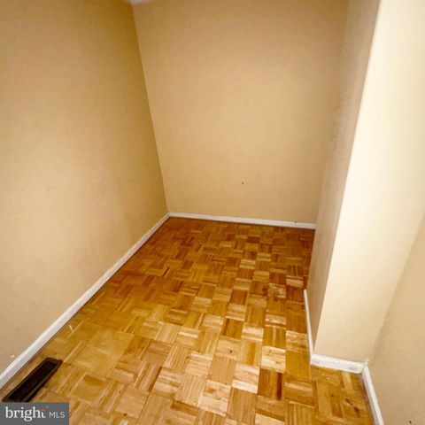 2618 E OLIVER ST, Baltimore, MD 21213