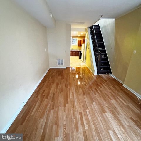 2618 E OLIVER ST, Baltimore, MD 21213