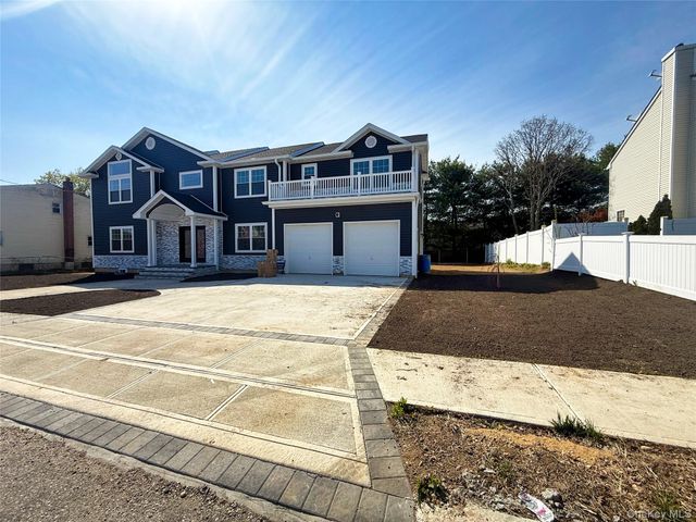 139 Miller Avenue, Amityville, NY 11701