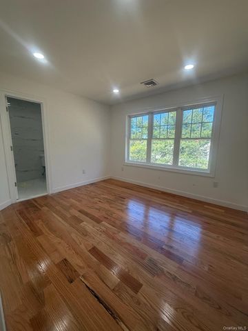 139 Miller Avenue, Amityville, NY 11701