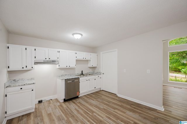 5995 AMBER HILLS ROAD, Irondale, AL 35210