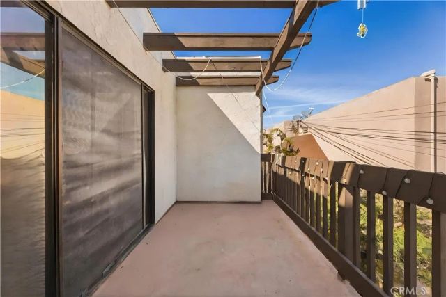 1758 E 2nd Street 204, Long Beach, CA 90802