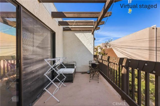 1758 E 2nd Street 204, Long Beach, CA 90802