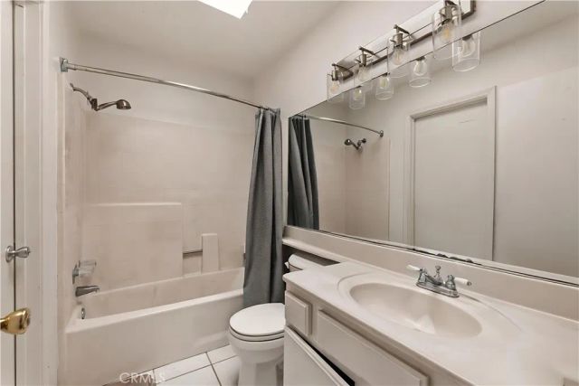 1758 E 2nd Street 204, Long Beach, CA 90802