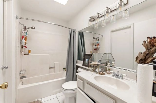 1758 E 2nd Street 204, Long Beach, CA 90802