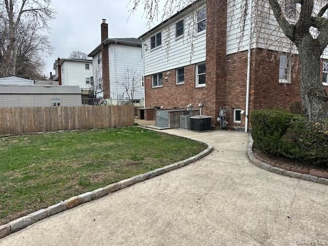 7 Linwood Road N 2nd Fl, Port Washington, NY 11050