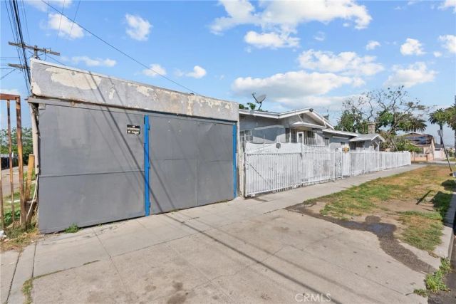 1500 W 59th Place, Los Angeles, CA 90047