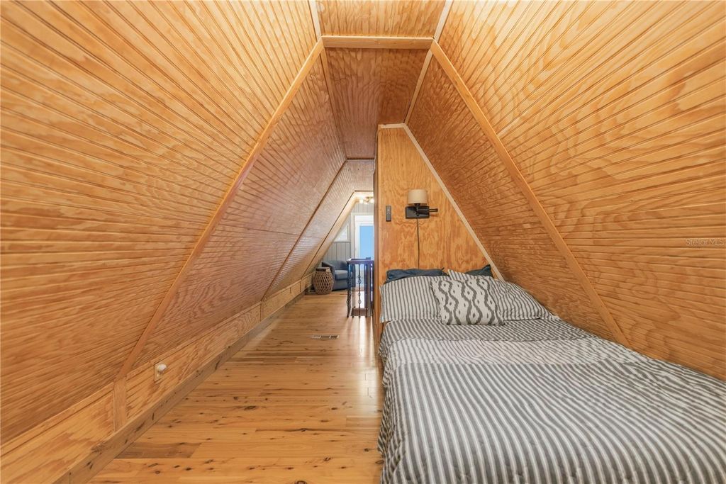 Image 32 of property listing at 118 DRIFTWOOD LANE, Georgetown, FL 32139