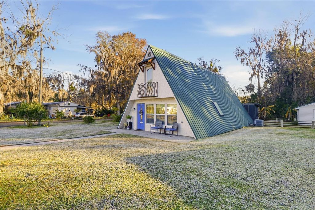 Image 46 of property listing at 118 DRIFTWOOD LANE, Georgetown, FL 32139