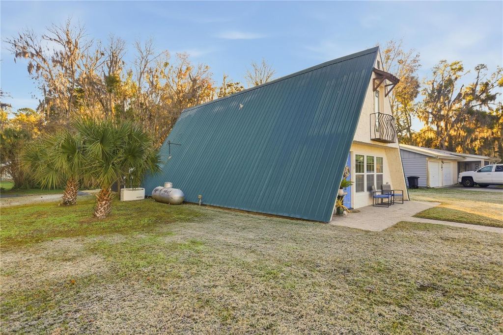 Image 47 of property listing at 118 DRIFTWOOD LANE, Georgetown, FL 32139