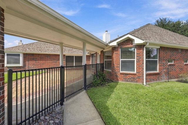 33211 Woodton Court, Weston Lakes, TX 77441