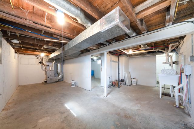 444 W Chadwick, Muskegon, MI 49445