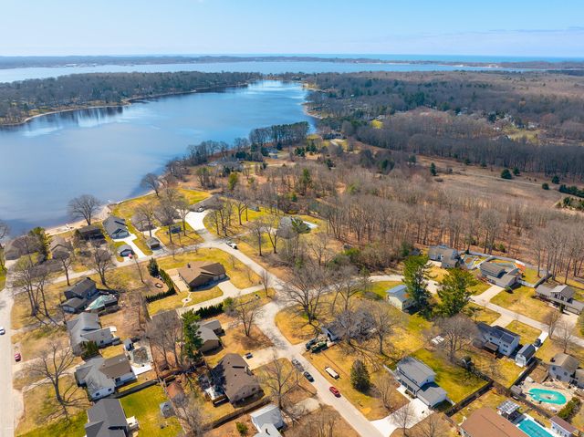 444 W Chadwick, Muskegon, MI 49445