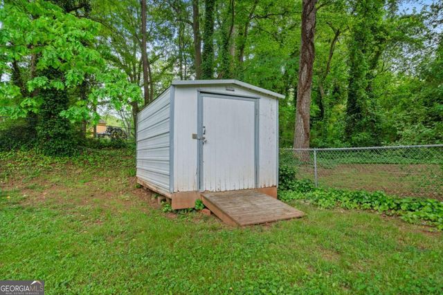 34 Duke Drive, Lawrenceville, GA 30046