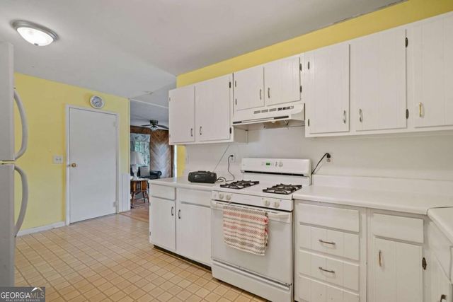 34 Duke Drive, Lawrenceville, GA 30046