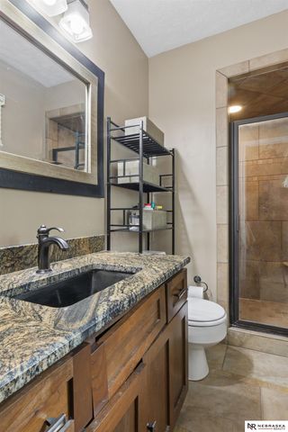 5424 S 106th Street, Omaha, NE 68127