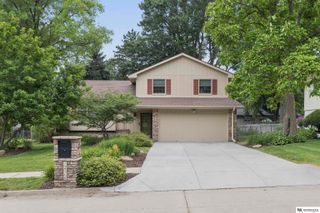 5424 S 106th Street, Omaha, NE 68127
