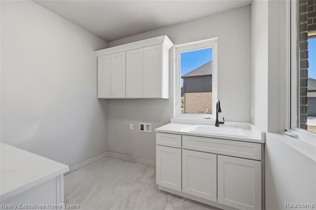 12020 Encore Court, Shelby Twp, MI 48315