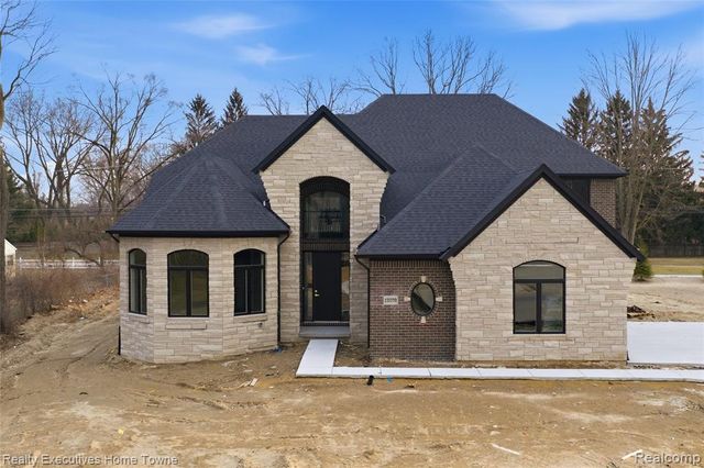 12020 Encore Court, Shelby Twp, MI 48315