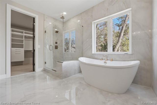 12020 Encore Court, Shelby Twp, MI 48315