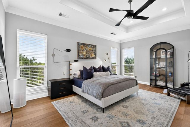 402 Aria DR, Austin, TX 78738