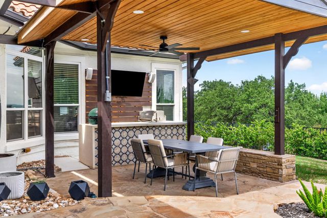 402 Aria DR, Austin, TX 78738
